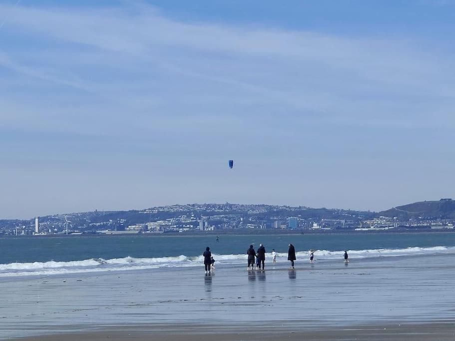 Shoreline Seaside Holiday Home Aberavon Beach Port Talbot Εξωτερικό φωτογραφία